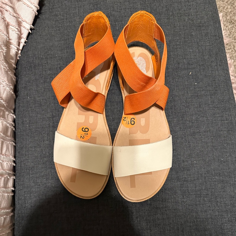 Sandals size 9.5